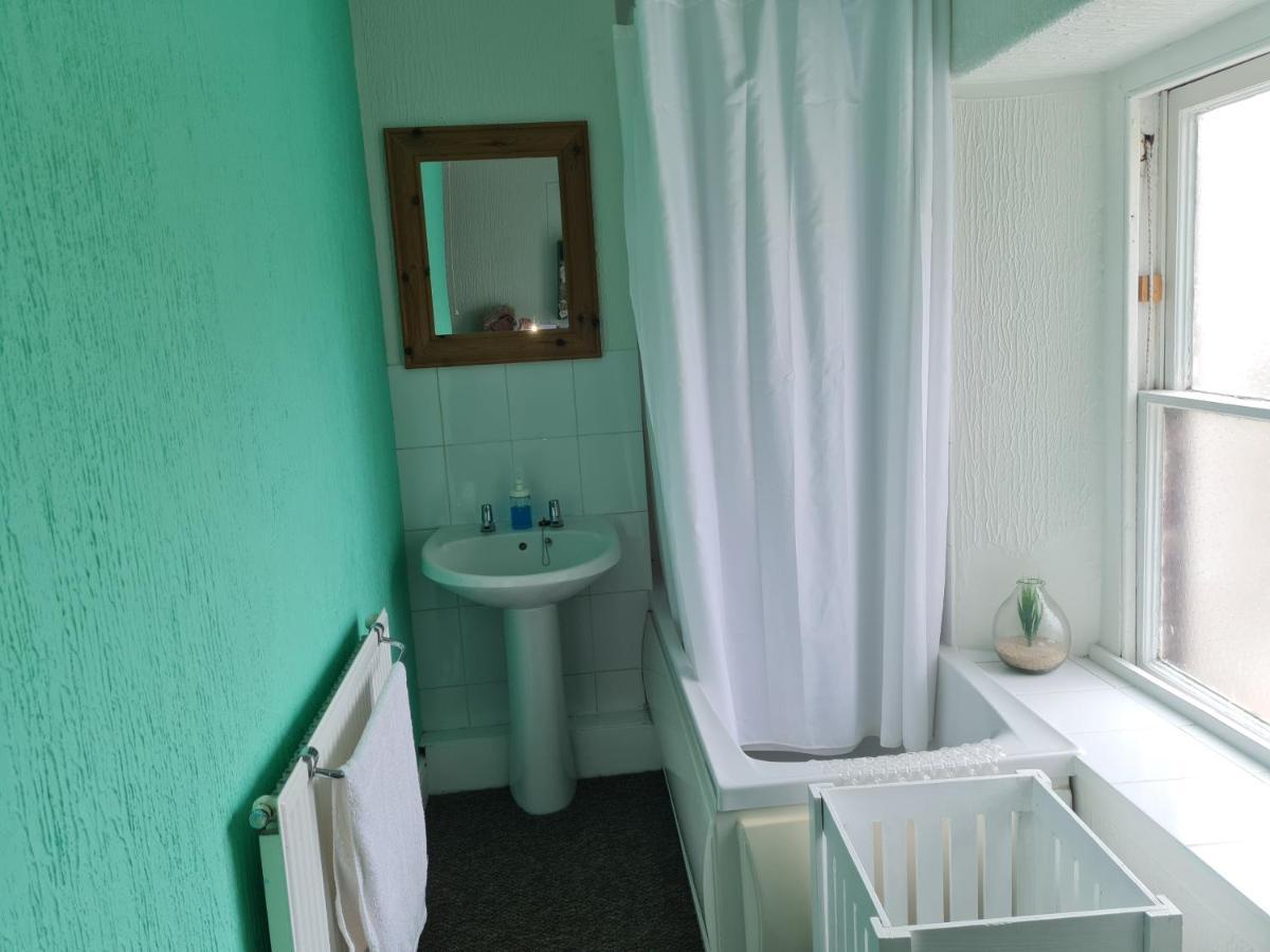 אבריסטוויט 17 Bridge St, 3 Bedroom Flat מראה חיצוני תמונה